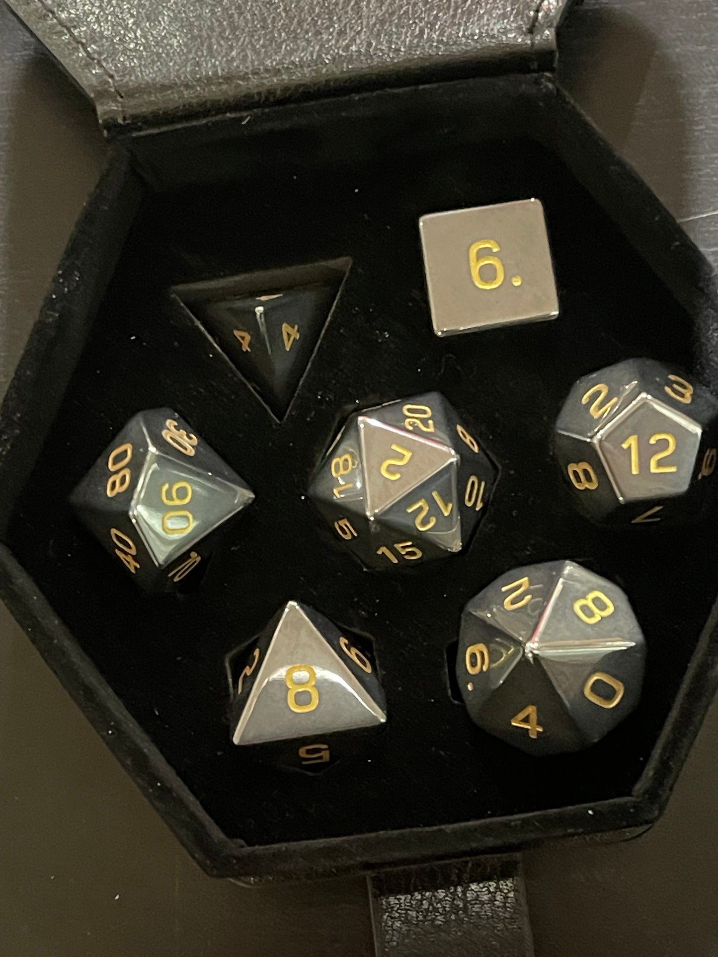 Crystal dice set