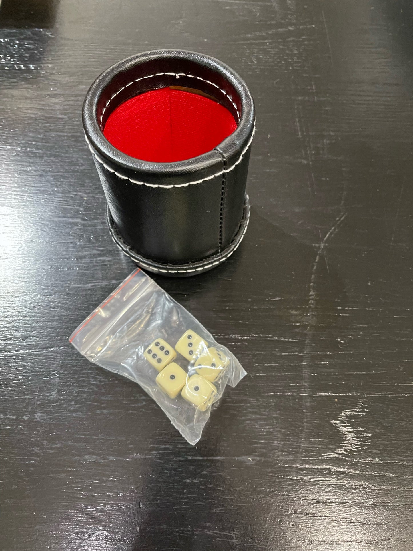 Dice Cup and 5 Dice