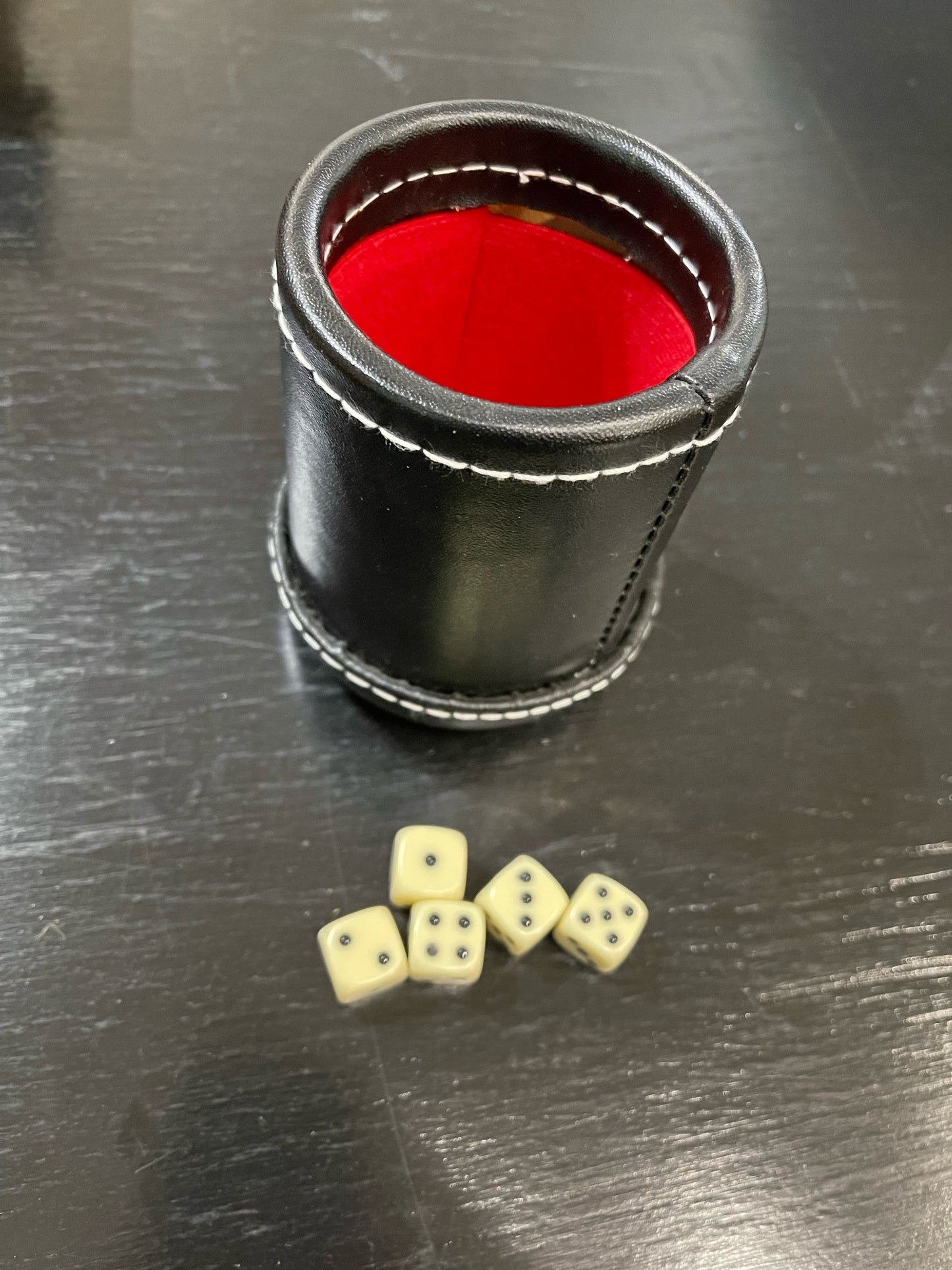 Dice Cup and 5 Dice
