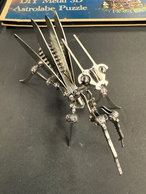Maker - Metal Praying Mantis (Assembled)